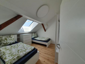4.OG/Maisonette-Wohnung neu/4-Zimmer/Weststadt